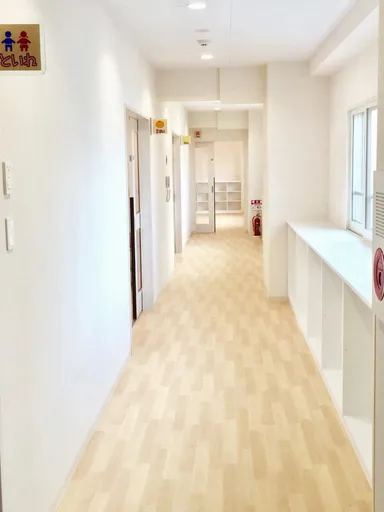札苗北あんびしゃす保育園　内観(2)