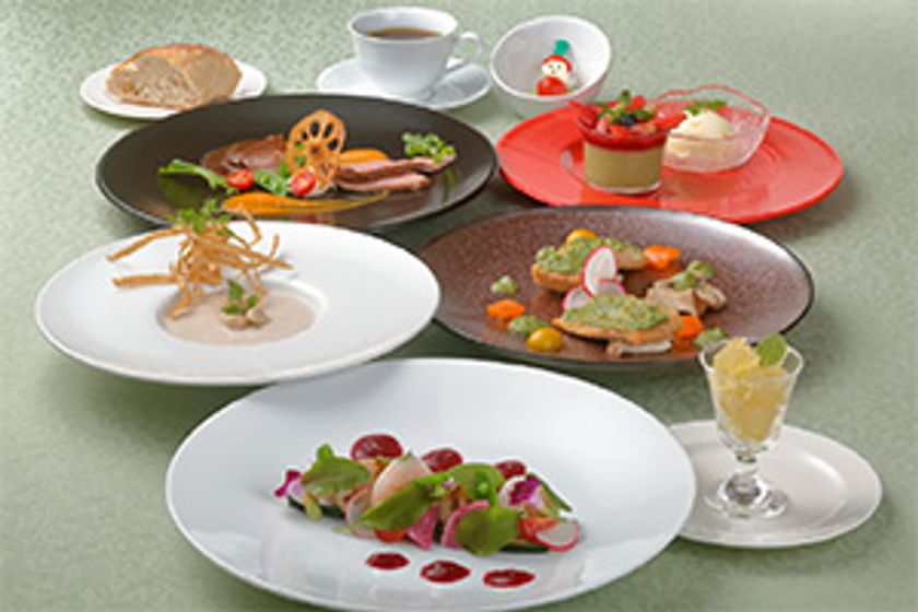 第一ホテル両国
Christmas Special Dinner　クリスマス スペシャル ディナー
1階カフェ＆ダイニング「アゼリア」にて
2018年12月21日(金)～12月25日(火)