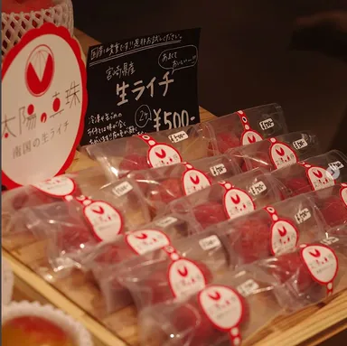 ヤオヤスイカ 横浜西口店さま