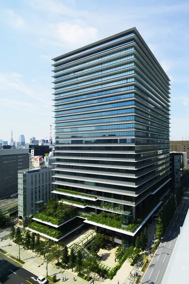 東京スクエアガーデン外観