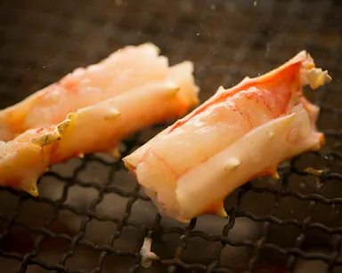 焼き蟹は部屋中に蟹の香りが