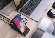 HyperDrive 8in1 USB-C Hub+Qi Wireless Charger Stand カット02