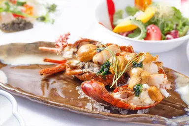 国産伊勢海老のポアレ