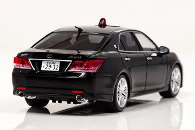 1/43 トヨタ クラウン アスリート 2017 警視庁高速道路交通警察隊車両(覆面)：右後