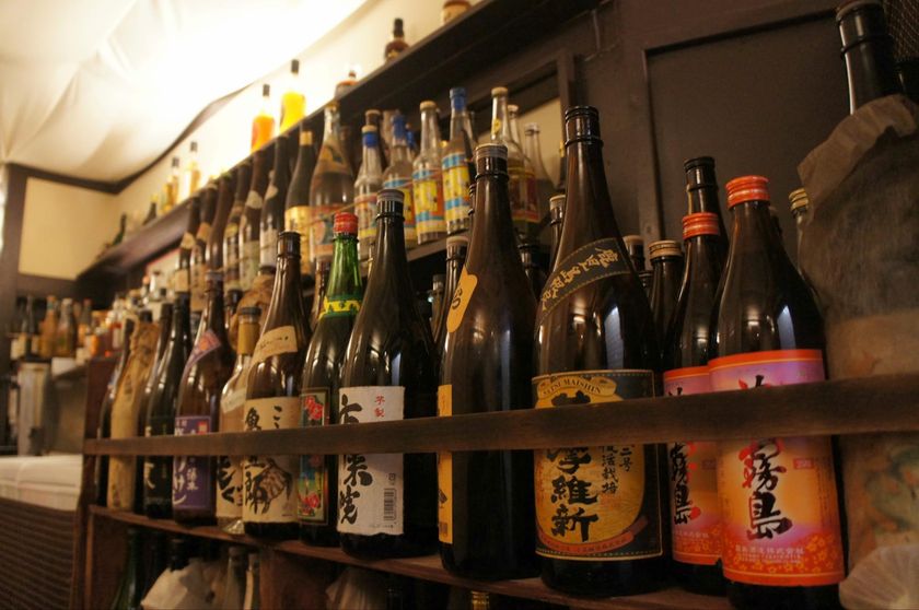 42種類もの日本酒・焼酎・泡盛が390円！
居酒屋『てげ・てげ』が閉店　
42年間の感謝を込めたキャンペーンを実施