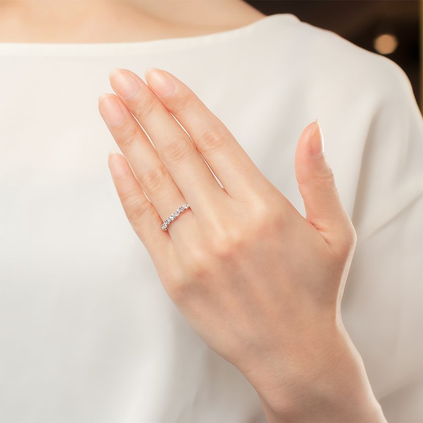 2018年クリスマスに向けた新作ジュエリー。ハーフエタニティリング（指輪）& ブレスレット１連・２連　新発売
