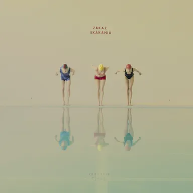 SwimmingPool06 (c)Maria Svarbova for NHP Publishing