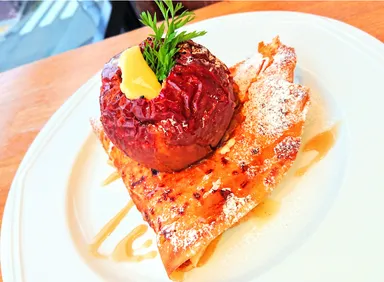 新メニューの「まるごと焼きリンゴ」