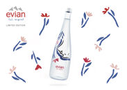 【evian(R) ×イネス・ロンジェビアル】evian(R)のストーリーからインスピレーションを受けた若手フランス人アーティストがデザイン新しい限定ボトル2019年元日発売！
