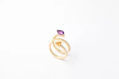 ■伊勢丹先行販売Ring　YG￥183,600