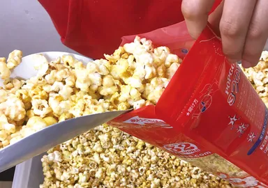 袋詰めもスタッフの手詰め。愛情がたくさんこもっています！