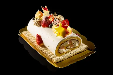 スノーホワイト～ストロベリーホワイトロールケーキ～