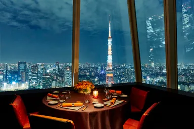 XEX ATAGO GREEN HILLS / Salvatore Cuomo Bros.　東京タワーを傍らに聖夜を鮮やかに彩ります