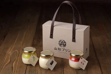 お土産に最適！クラフトバッグ入りプリン