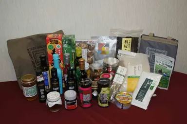 【紀ノ国屋】福袋イメージ(30歳の方の場合／総額約79,000円)※ 写真は一例