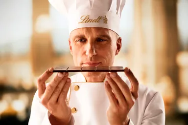 五感を使ったチョコレートのテイスティング(見る)