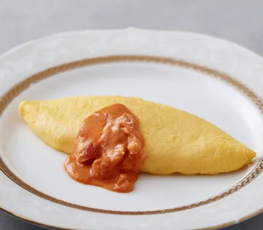 ふわとろオムレツ 蟹入りトマトクリームソース【ランチ限定】