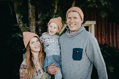 ファルメスター・細めのゲージで編まれた洗練された帽子