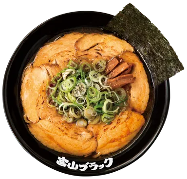 麺家いろは肉盛り　920円(税込み)