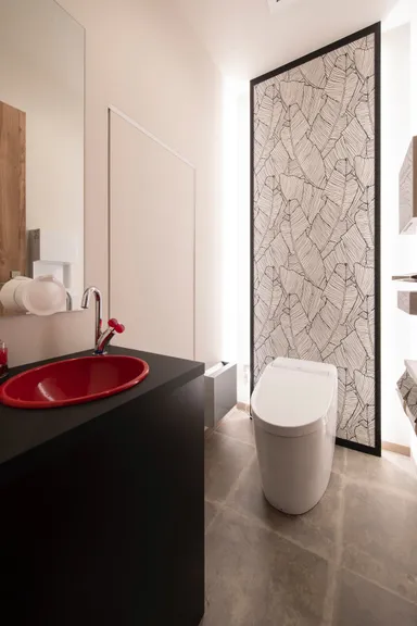 明るく綺麗なトイレ