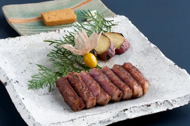 「神戸牛懐石511」 神戸牛窯焼ステーキ