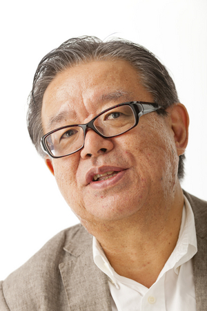 村井純氏