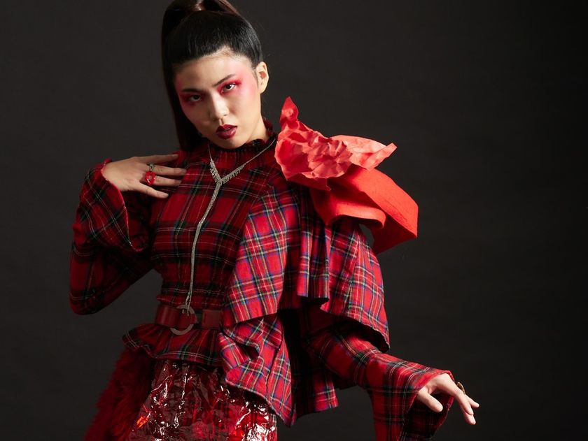 映画『ヴィヴィアン・ウエストウッド　最強のエレガンス』公開記念！
高校生が同作にオマージュを捧げたルック写真を特別展示