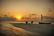 【星のや竹富島】サンゴ砂の島夕日ツアーイメージ