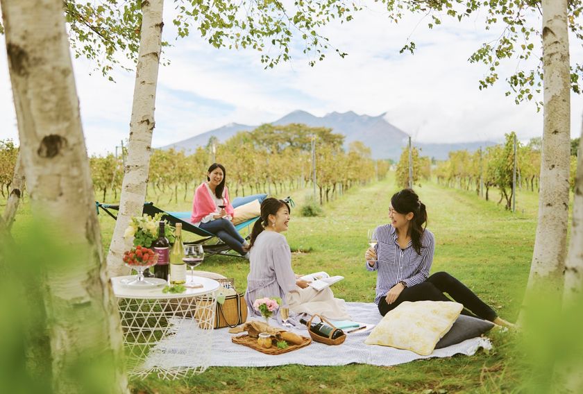 星野リゾート　リゾナーレ八ヶ岳
金曜日の夜に出発、土曜日の朝を葡萄畑で過ごす宿泊プラン
「土曜日はヴィンヤードブランチ」登場
提供日：2019年3月16日～6月28日の毎週金曜日