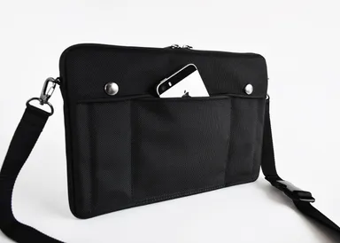 裏面にポケット