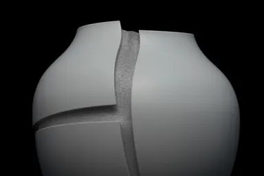 人肌で柔らかくなり、ゆっくり元の形状に戻る