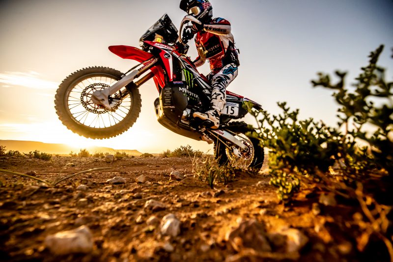 Dakar Rally ダカールラリー 19 Monster Energy Honda Team の端末として 高耐久スマホ Torque R と体調管理デバイスを提供 京セラ株式会社のプレスリリース