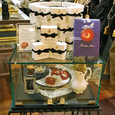 ペネロピムーン・ジュノア　伊勢丹新宿店本館2Fにて販売中