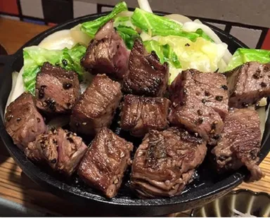 『ゴロゴロステーキ丼』