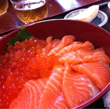 サーモンいくら丼