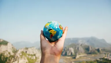 『フィンランドの言語教育に学ぶ日本の英語教育』　グローバル社会を生きる知性とは「言語とアイデンティティ」