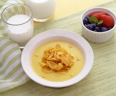 粉末スープにシリアルを入れた一品