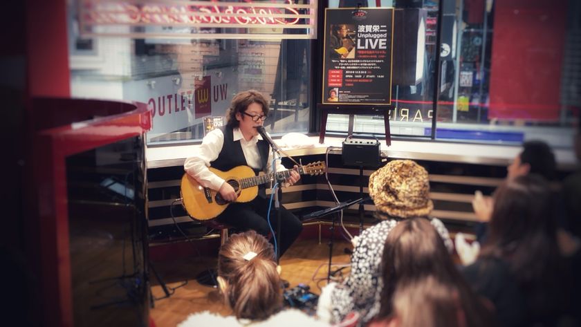 京都　メガネのパリミキ 新京極通店にて
『波賀 栄二 Acoustic music』開催の報告！
