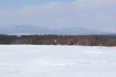 スノーモービルドライブ体験の様子(2)