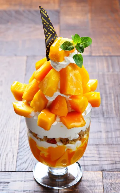 ミルキーソフトマンゴーパフェ