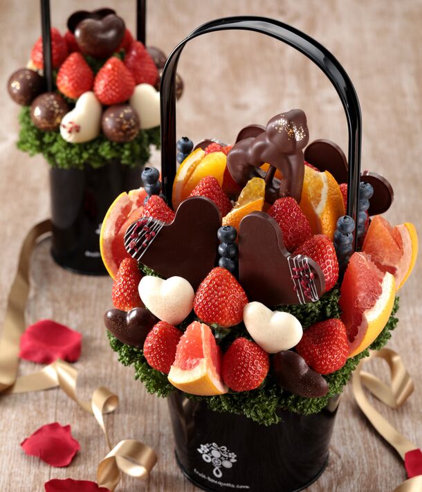 バレンタインにおすすめ チョコとフルーツをおしゃれに融合した フルーツブーケ R が期間限定で登場 プレジール株式会社のプレスリリース