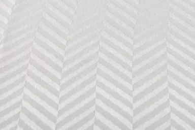 僧衣でつかう紋塩瀬という生地(木のようにすくすく)