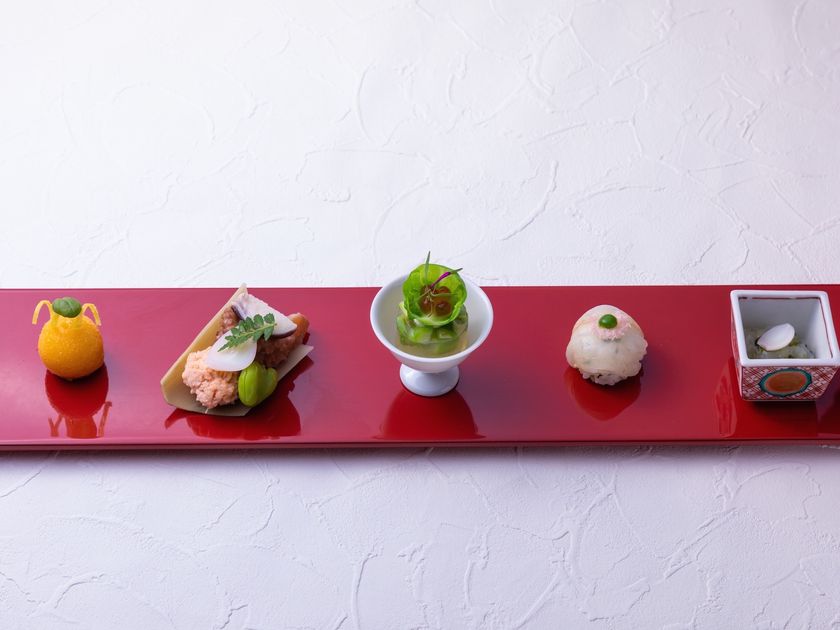 星のや京都
奥嵐山の春の情景を楽しむ
「アクと香りを味わう、芽吹きの春」会席料理、提供開始
期間：2019年3月1日～4月30日