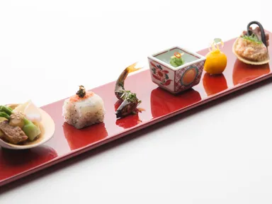 【星のや京都】夕食・八寸「春爛漫の肴核」(2)