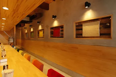 店内 カウンター席