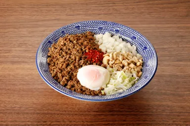 毎月1日限定販売「汁なしのたんたん麺」