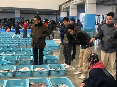 【各シェフの福島県視察の様子】福島県 相馬原釜漁港