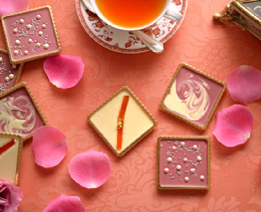 今話題の「ルビーチョコレート」×ウォッカのカクテル、スイーツなど
バレンタインに向けた商品を販売中
2019年1月28日（月）より第一ホテル東京にて