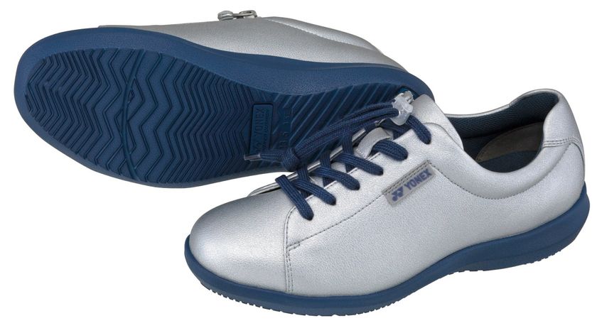 12mの高さから落とした生卵が割れずに6m以上跳ね返る
「パワークッションプラス」搭載
コードロック付きで靴紐を結ばずに
簡単に着圧を調節できるウォーキングシューズ
LC104(女性用)・MC104(男性用) 2019年3月中旬より発売