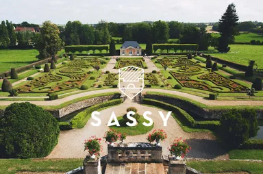 サッシー城の庭園遠景